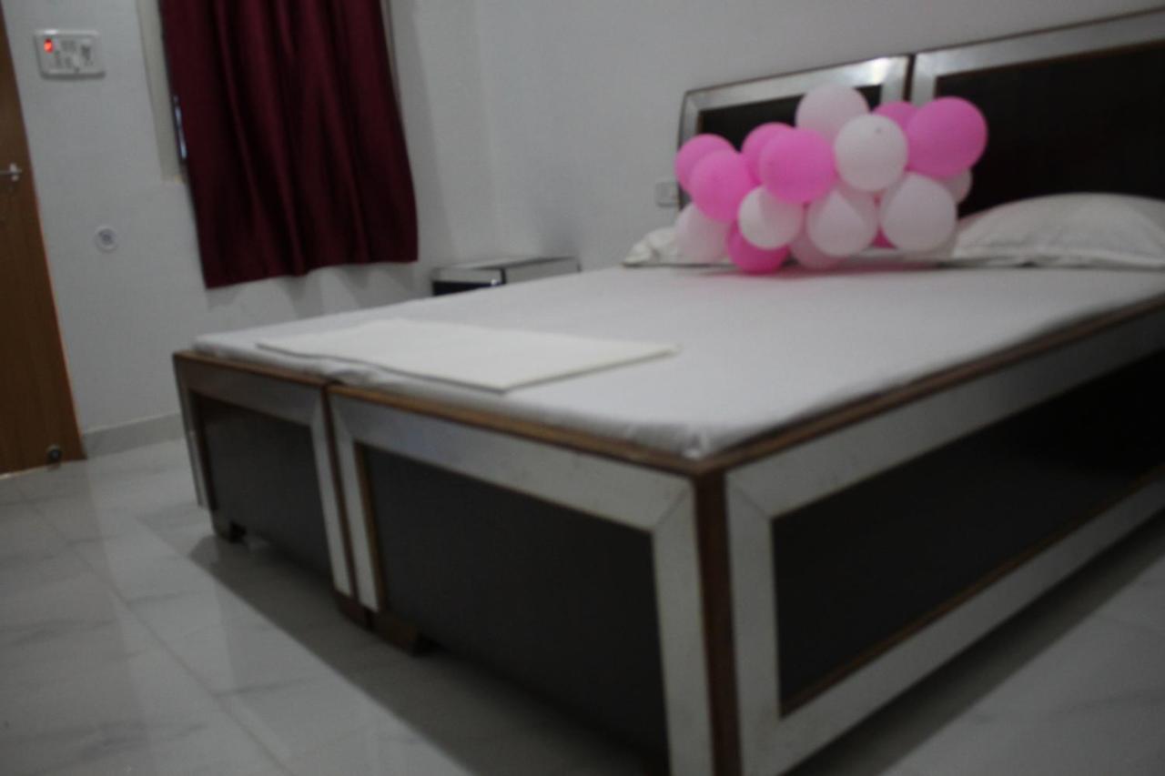 Sunset Backpackers Hostel Orchha Ngoại thất bức ảnh