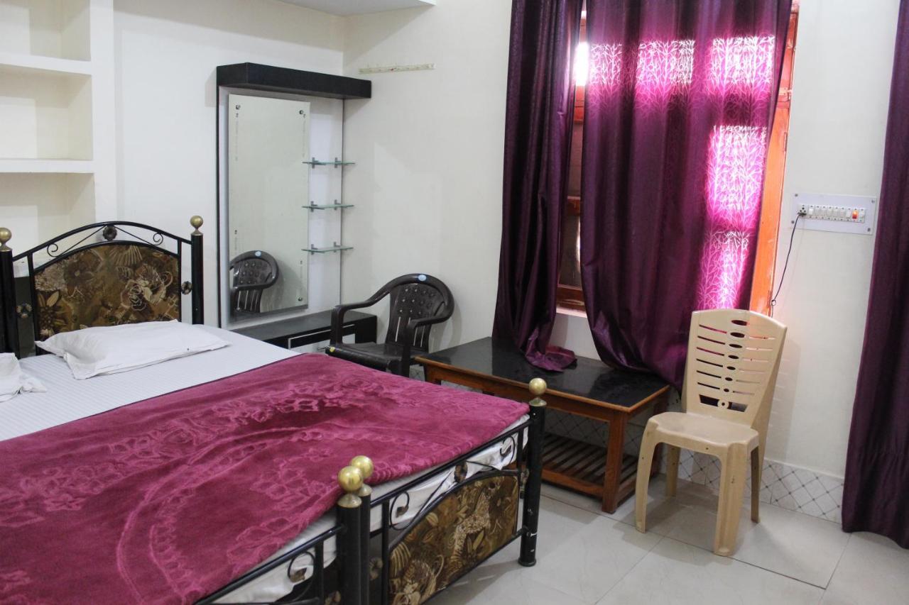 Sunset Backpackers Hostel Orchha Ngoại thất bức ảnh